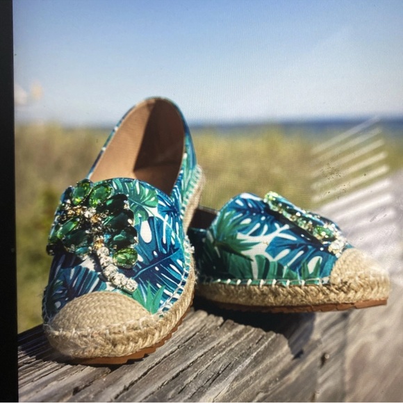 Lauren Lorraine Blue and Green Embellished Espadrilles New in box - Picture 3 of 3